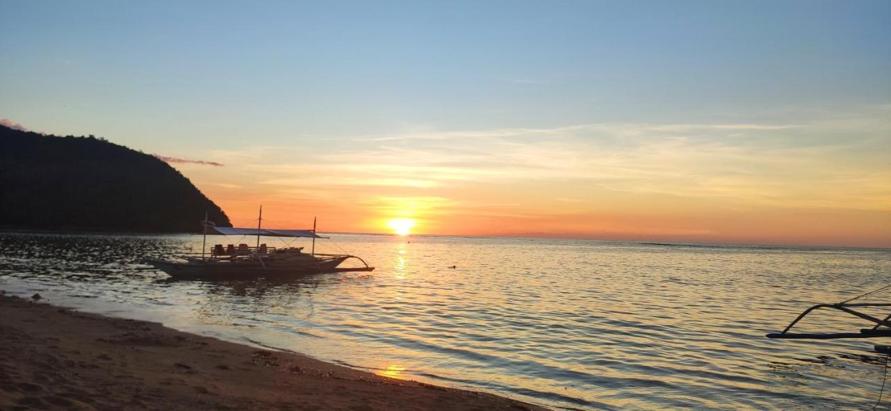 Seafront Cottage Ocam Ocam Beach باسانغا المظهر الخارجي الصورة